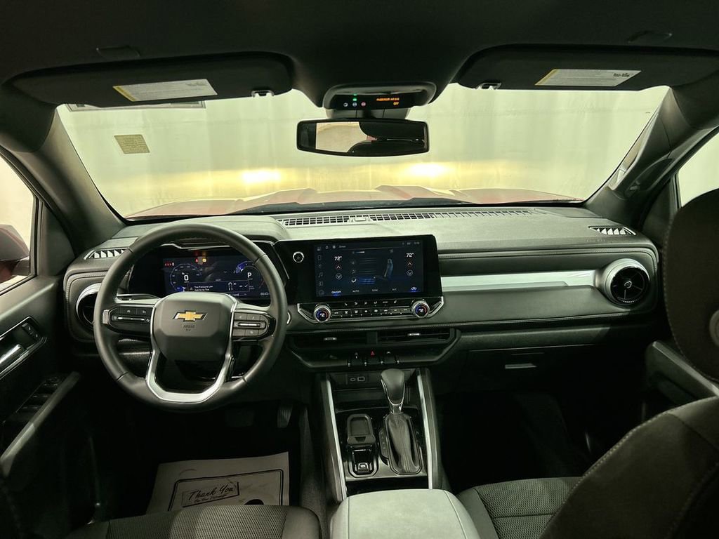 Used 2024 Chevrolet Colorado LT w/ LT Convenience Package II image 18