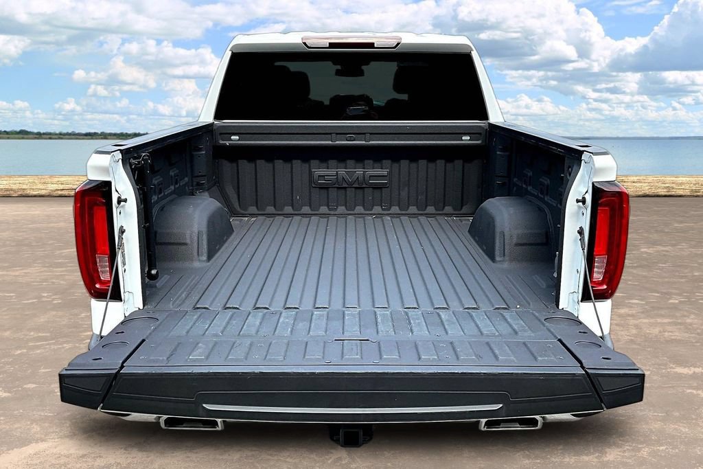 Used 2023 GMC Sierra 1500 SLT w/ SLT Premium Package AWD/4WD image 9