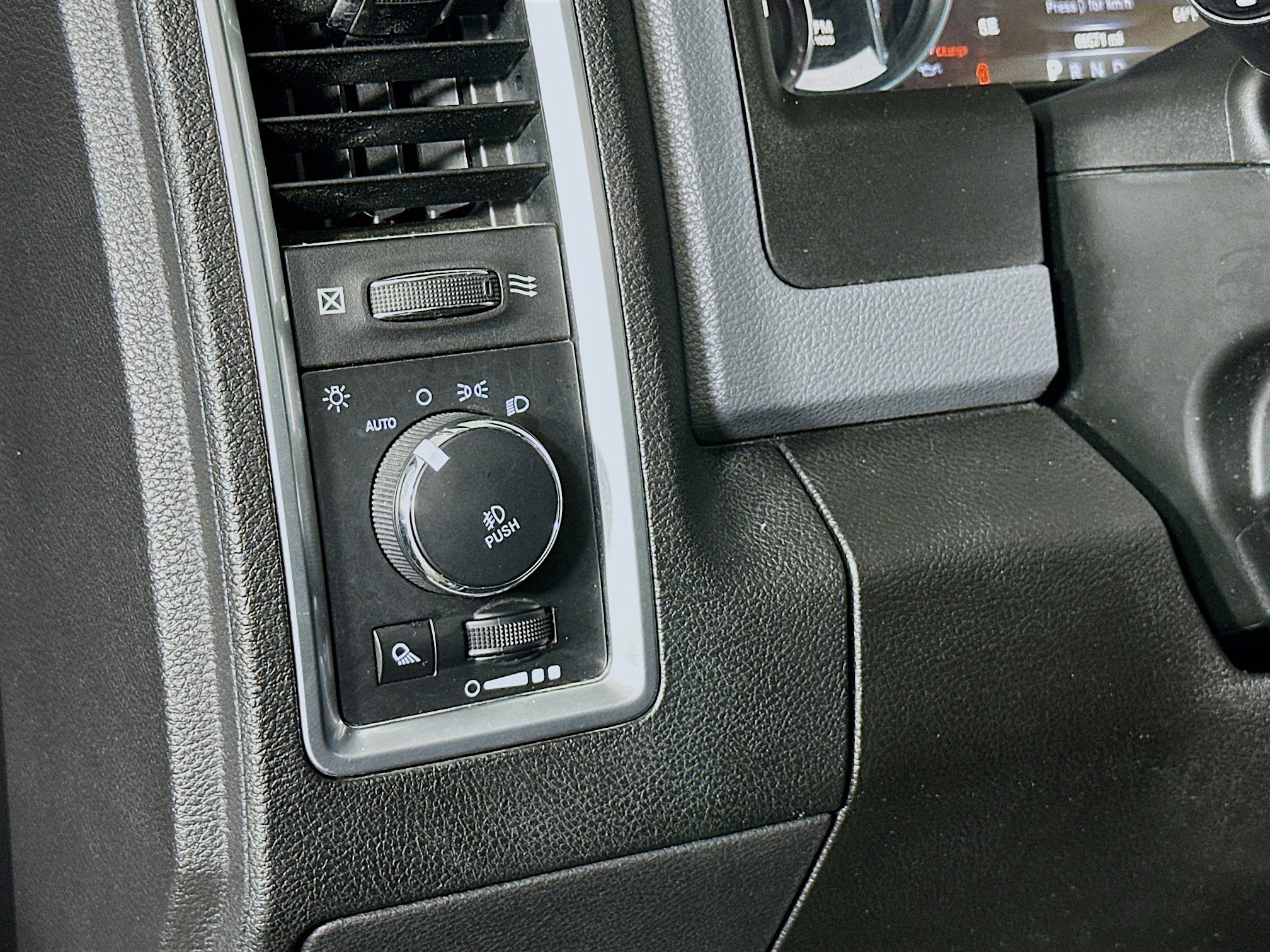 Used 2019 RAM 1500 Classic Warlock w/ Electronics Group RWD image 16