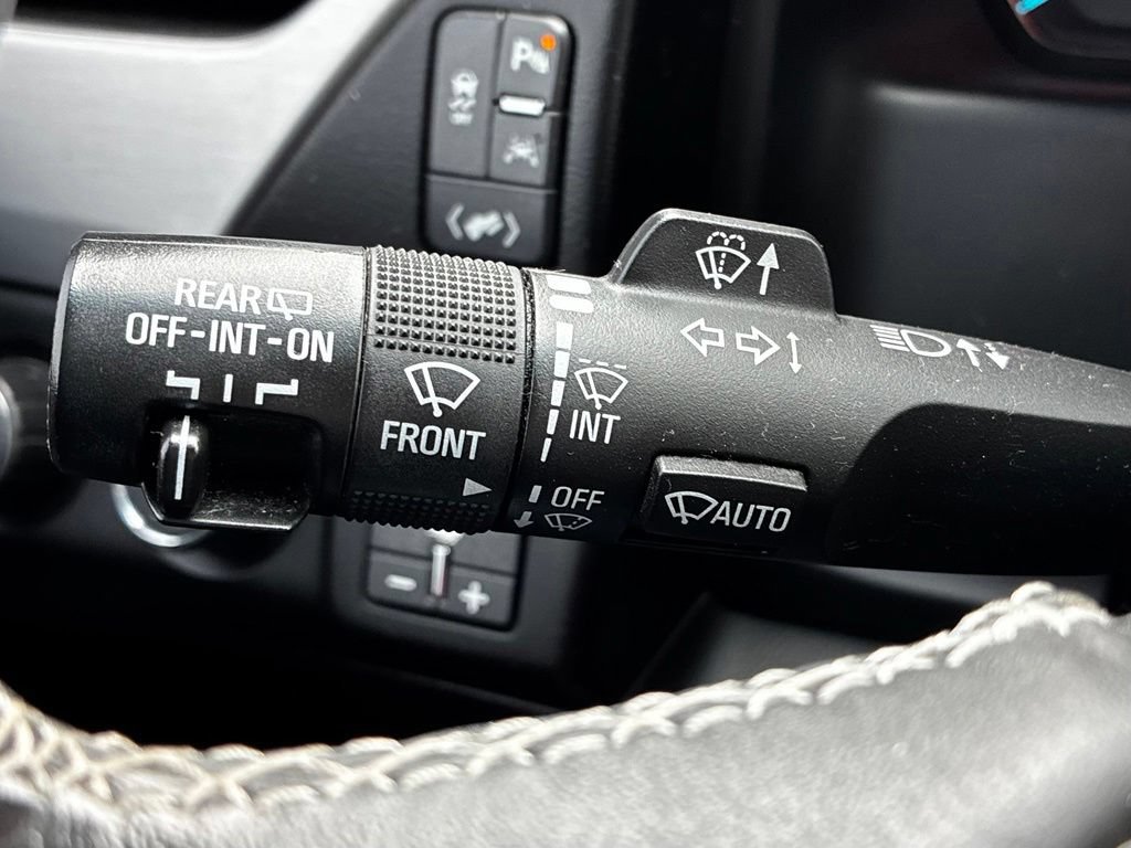 Used 2018 GMC Yukon SLT w/ Open Road Package AWD/4WD image 14