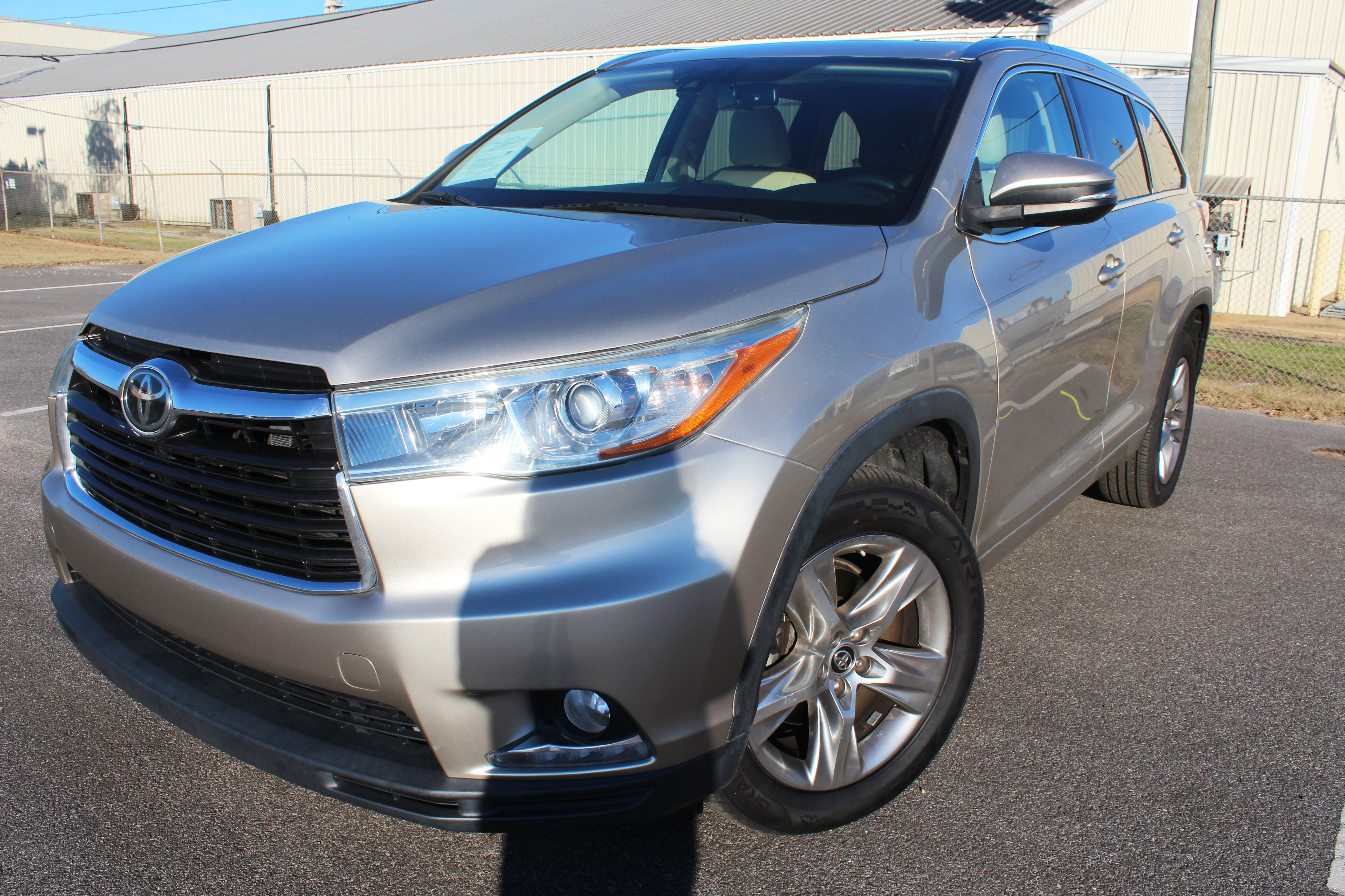 Used 2016 Toyota Highlander Limited image 15