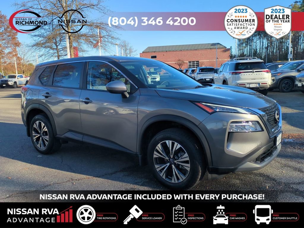 Used 2023 Nissan Rogue SV image 3