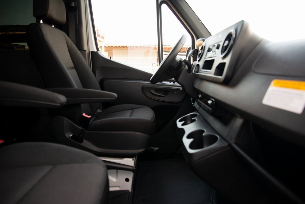 New 2025 Mercedes-Benz Sprinter 144 Cargo image 15