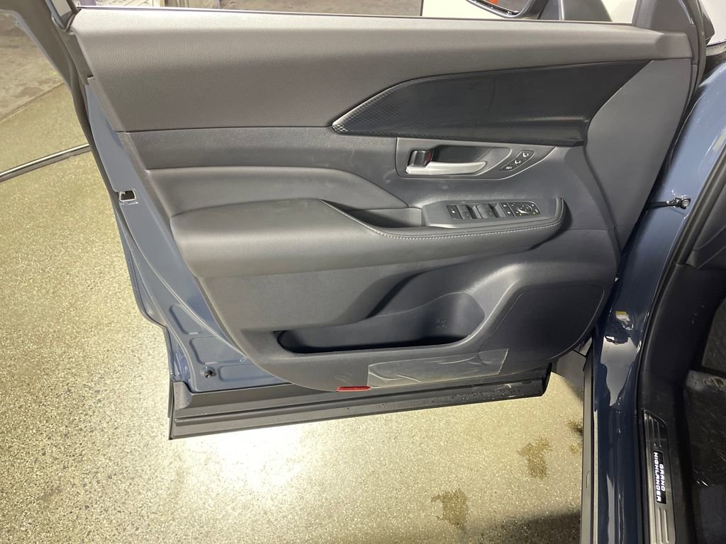 New 2026 Toyota Grand Highlander AWD Hybrid image 17