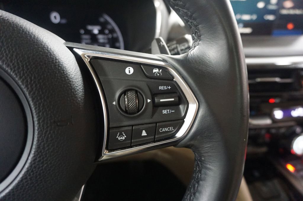 Used 2023 Acura MDX SH-AWD w/ Technology Package image 9