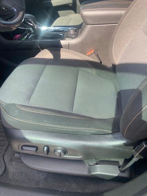 Used 2018 Chevrolet Traverse LT FWD image 12