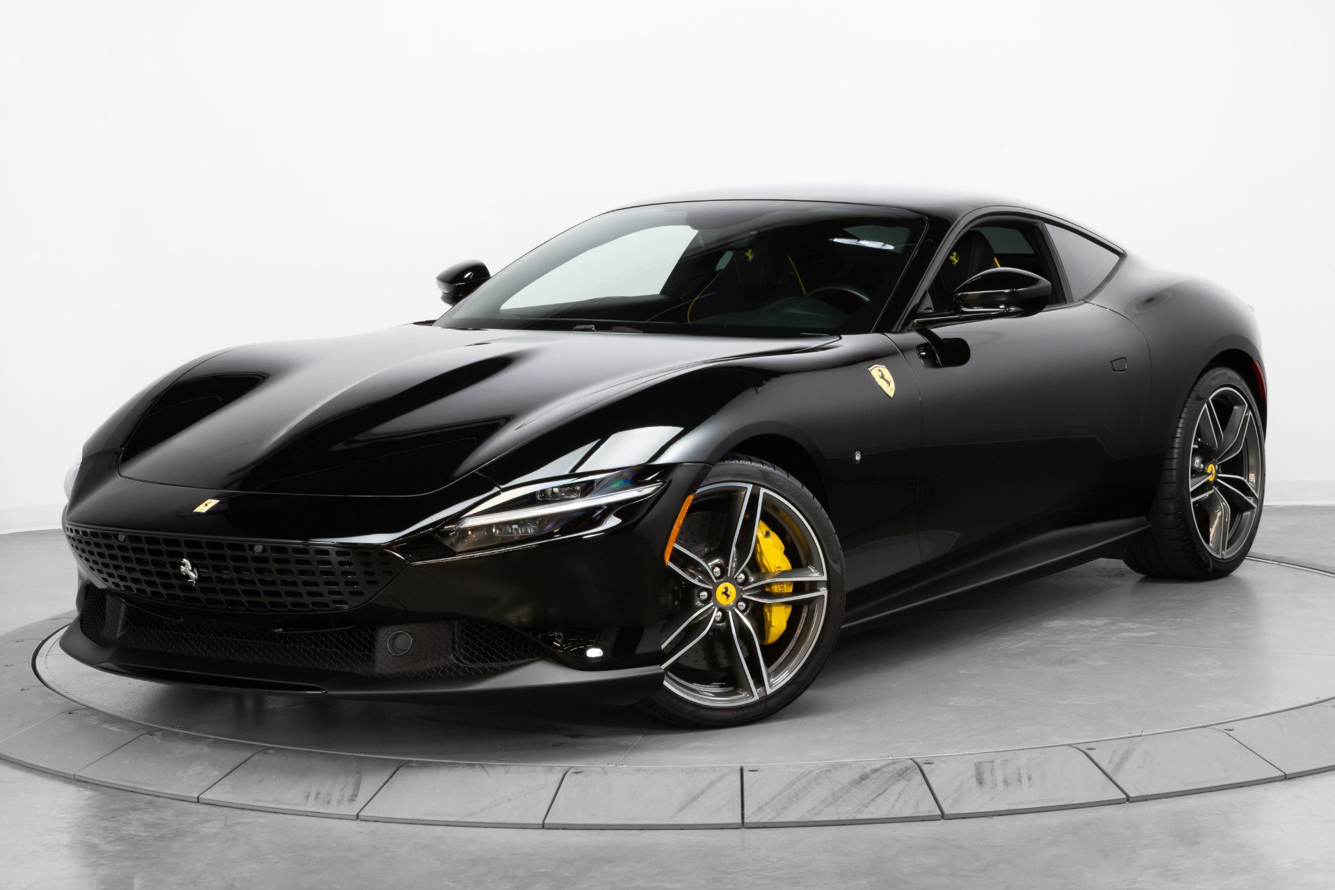 Certified 2022 Ferrari Roma RWD image 98