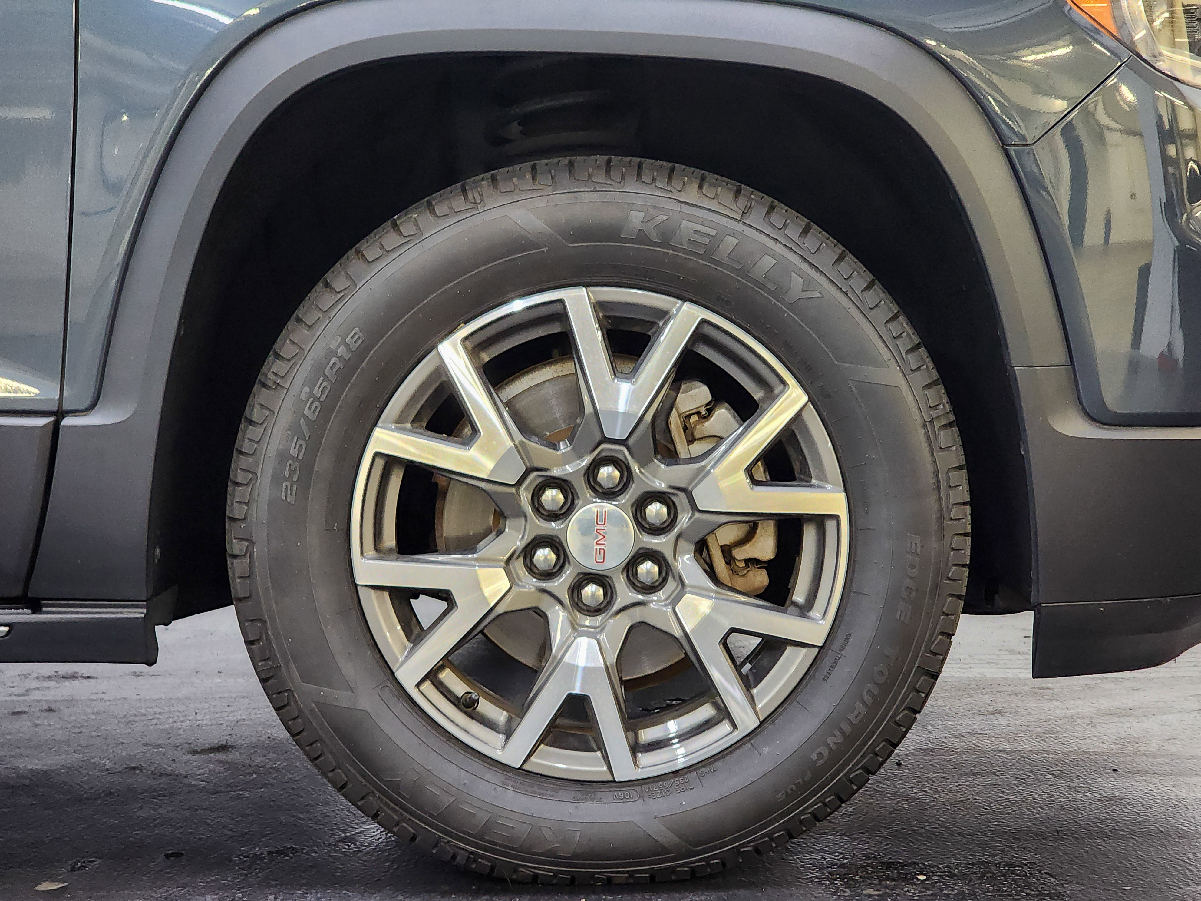 Used 2020 GMC Acadia SLE image 47