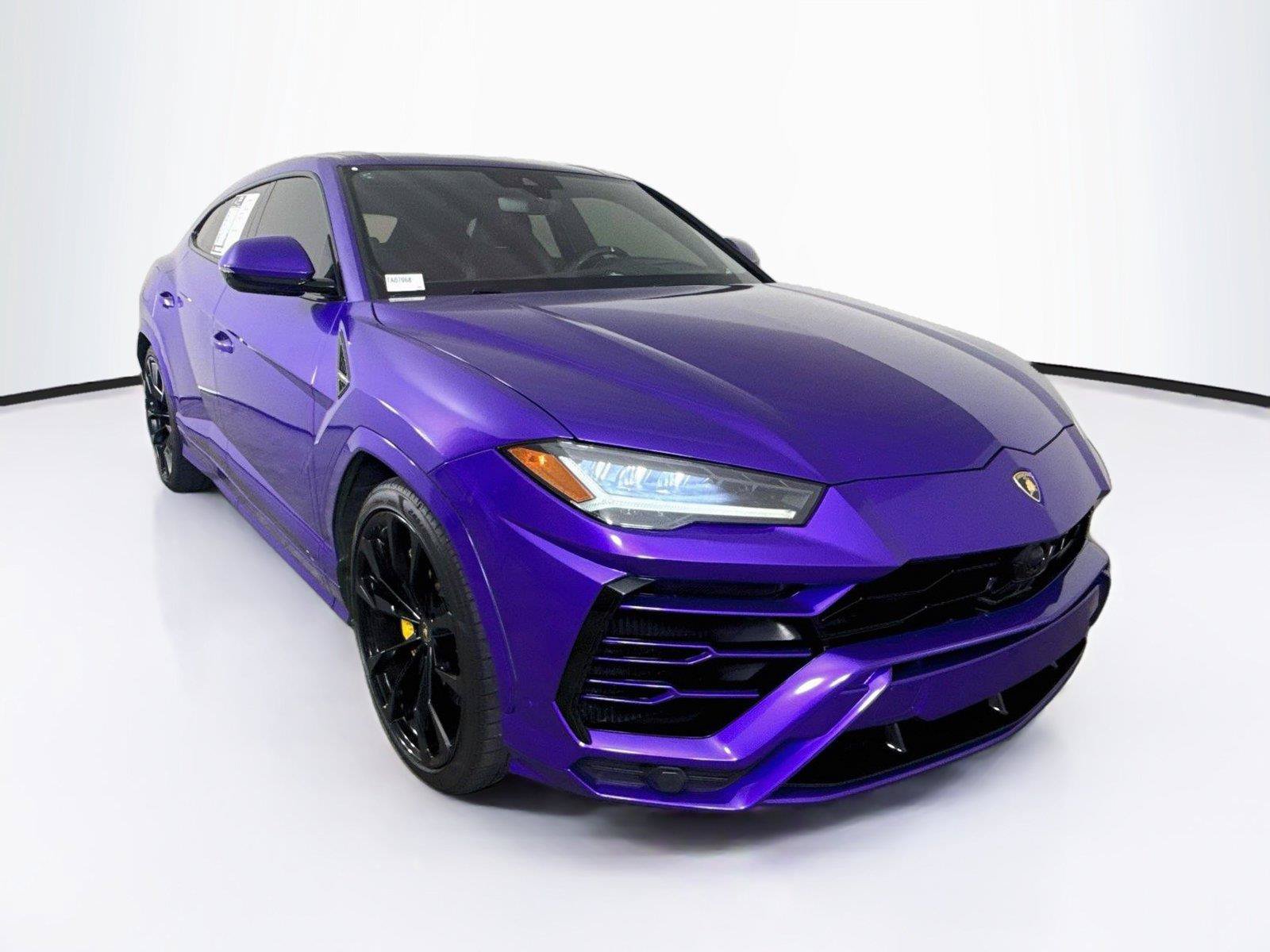 Used 2020 Lamborghini Urus AWD/4WD image 7