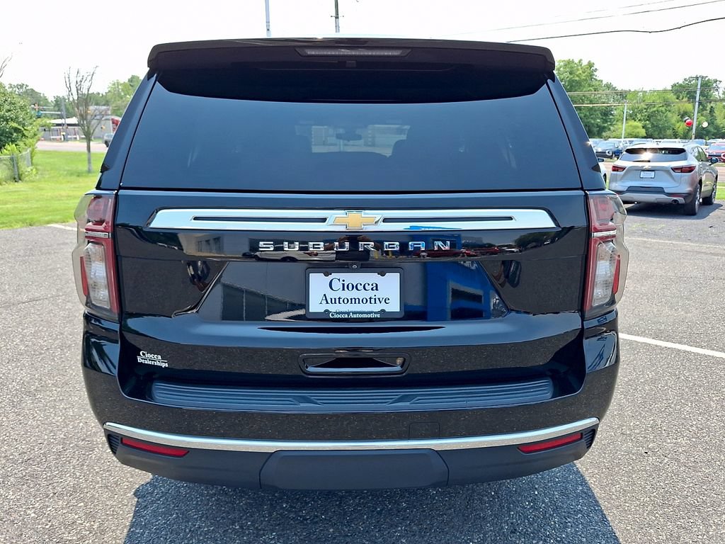 Used 2021 Chevrolet Suburban LS AWD/4WD image 6