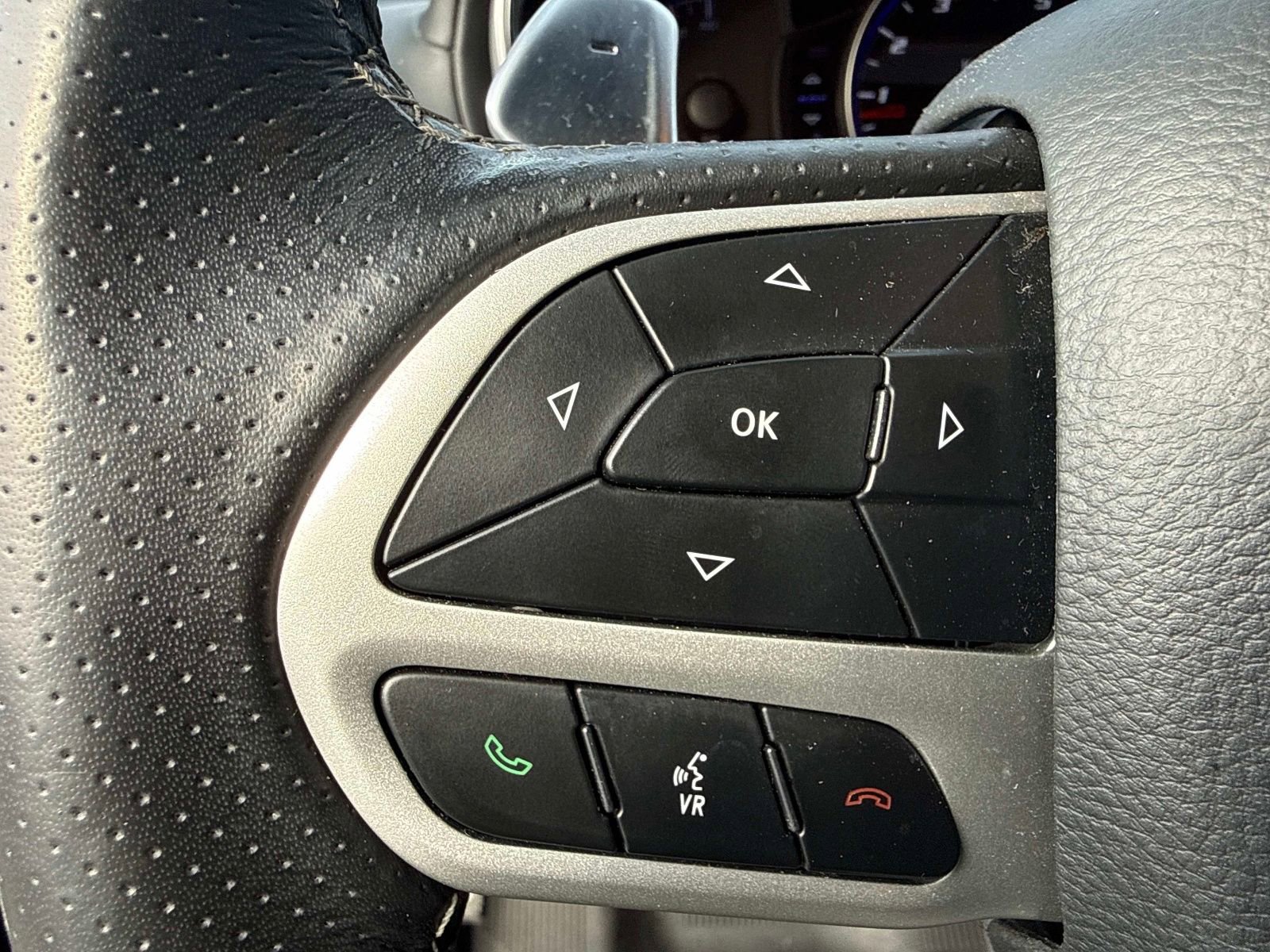 Used 2021 Jeep Grand Cherokee SRT image 33