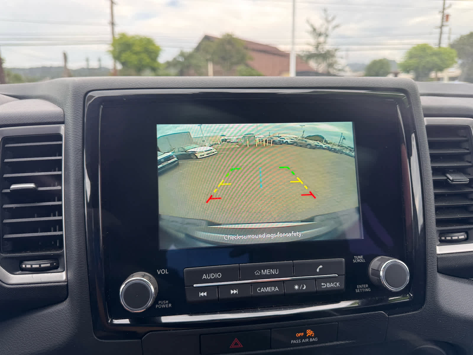 Used 2022 Nissan Frontier SV w/ Technology Package image 7