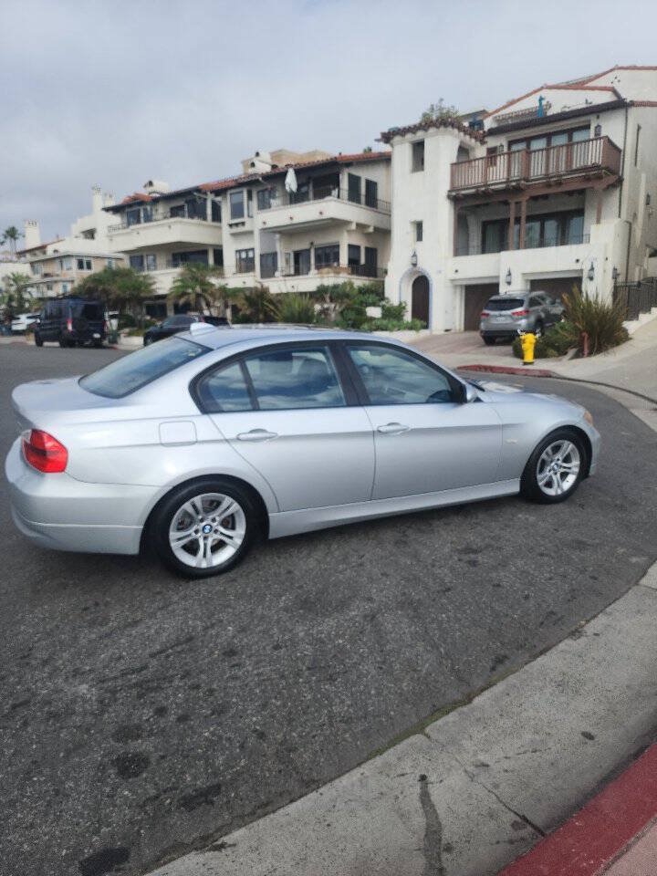 Used 2008 BMW 328i Sedan RWD image 3