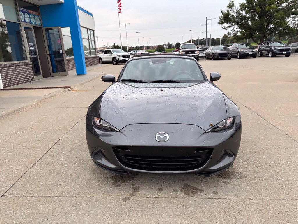 Used 2023 MAZDA MX-5 Miata Grand Touring RWD image 2