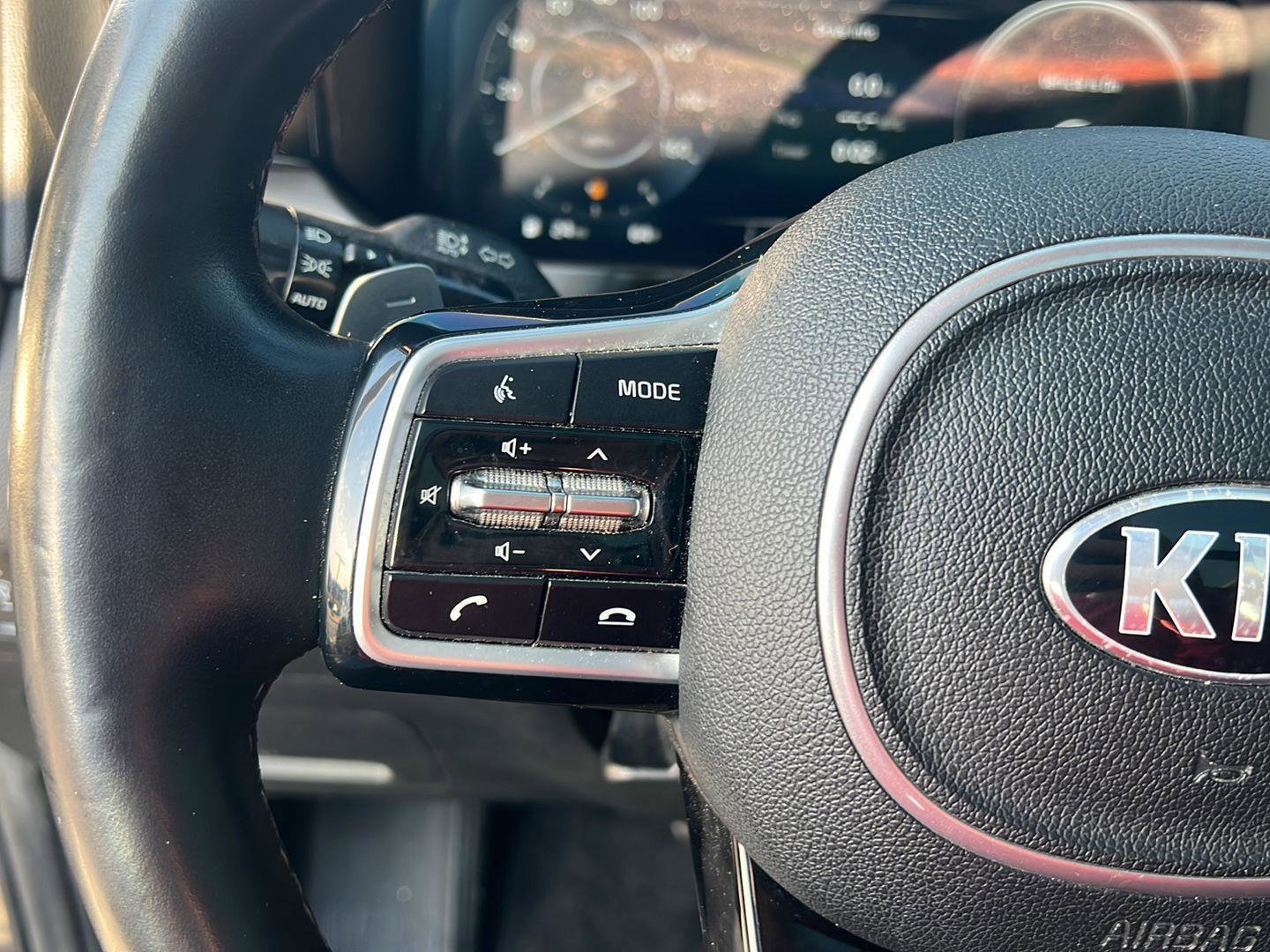 Used 2021 Kia Sorento SX image 21