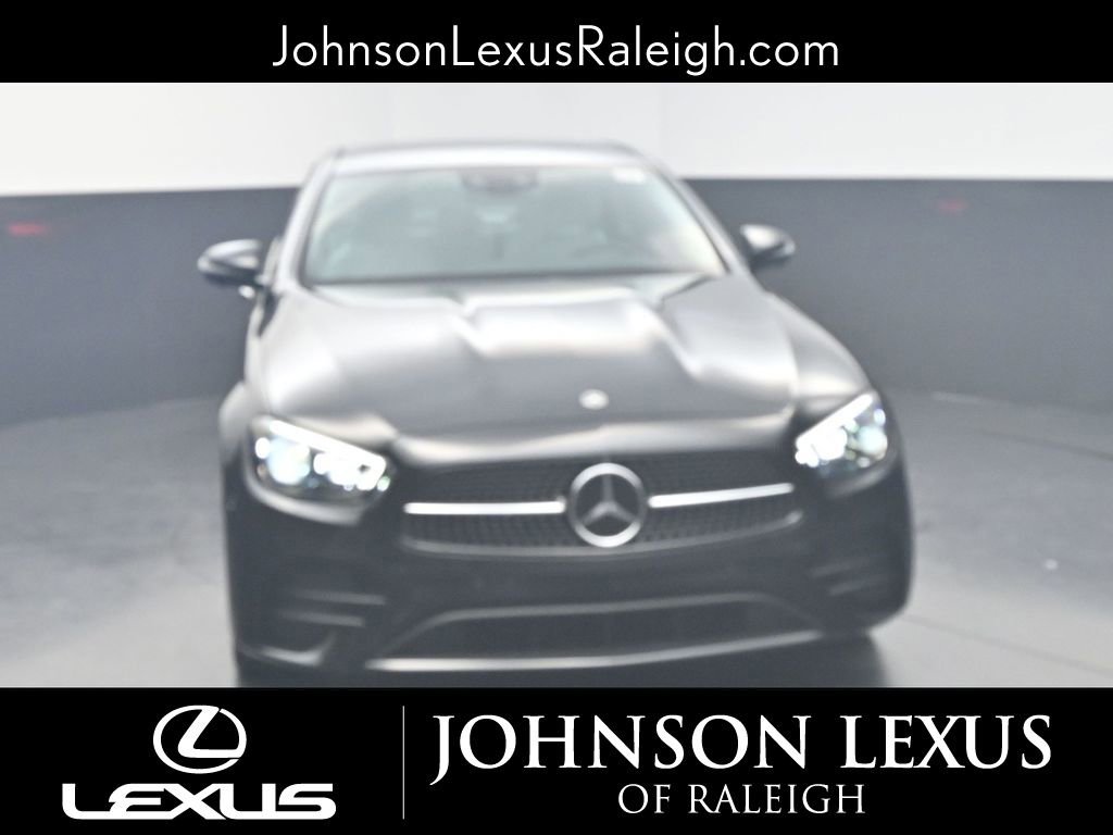 Used 2022 Mercedes-Benz E 350 4MATIC Sedan image 4