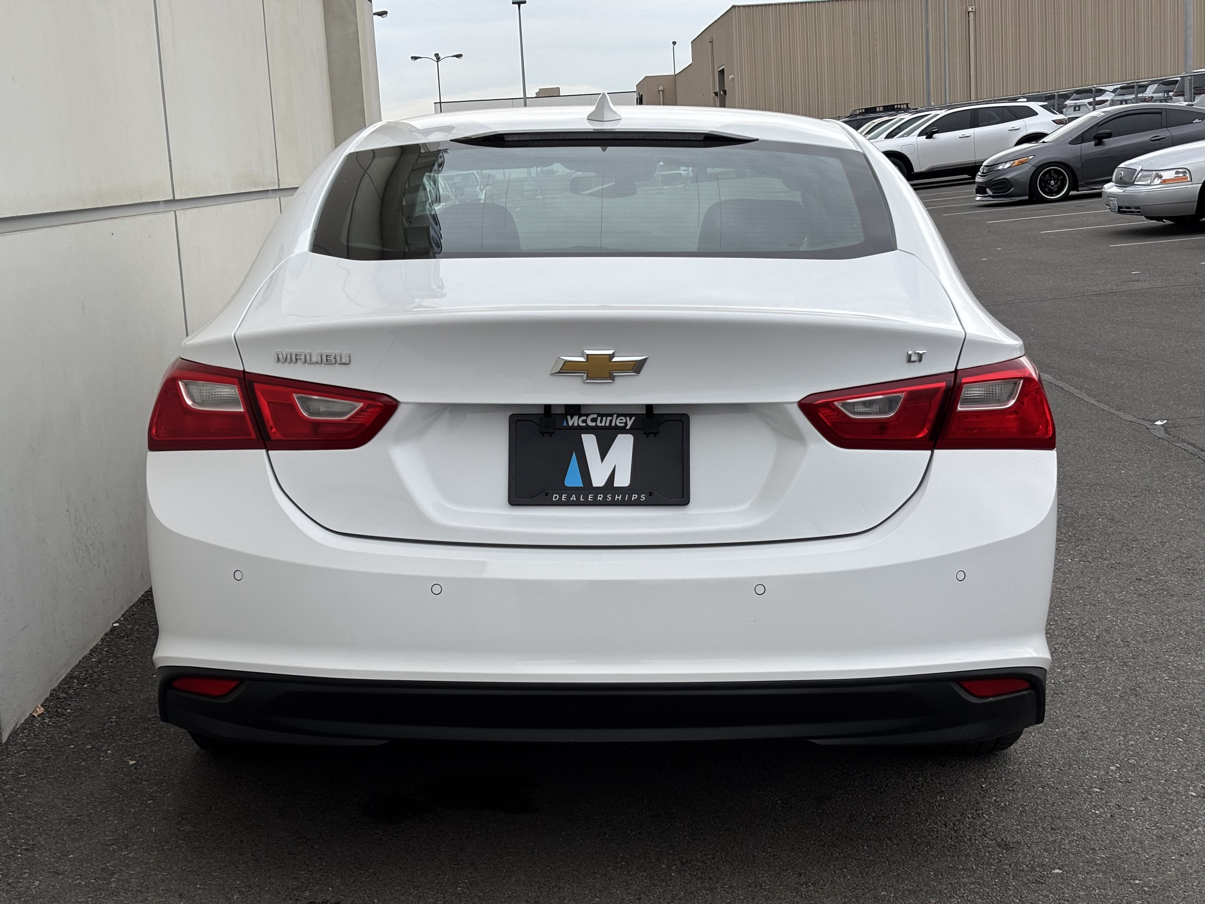Used 2025 Chevrolet Malibu LT FWD image 4