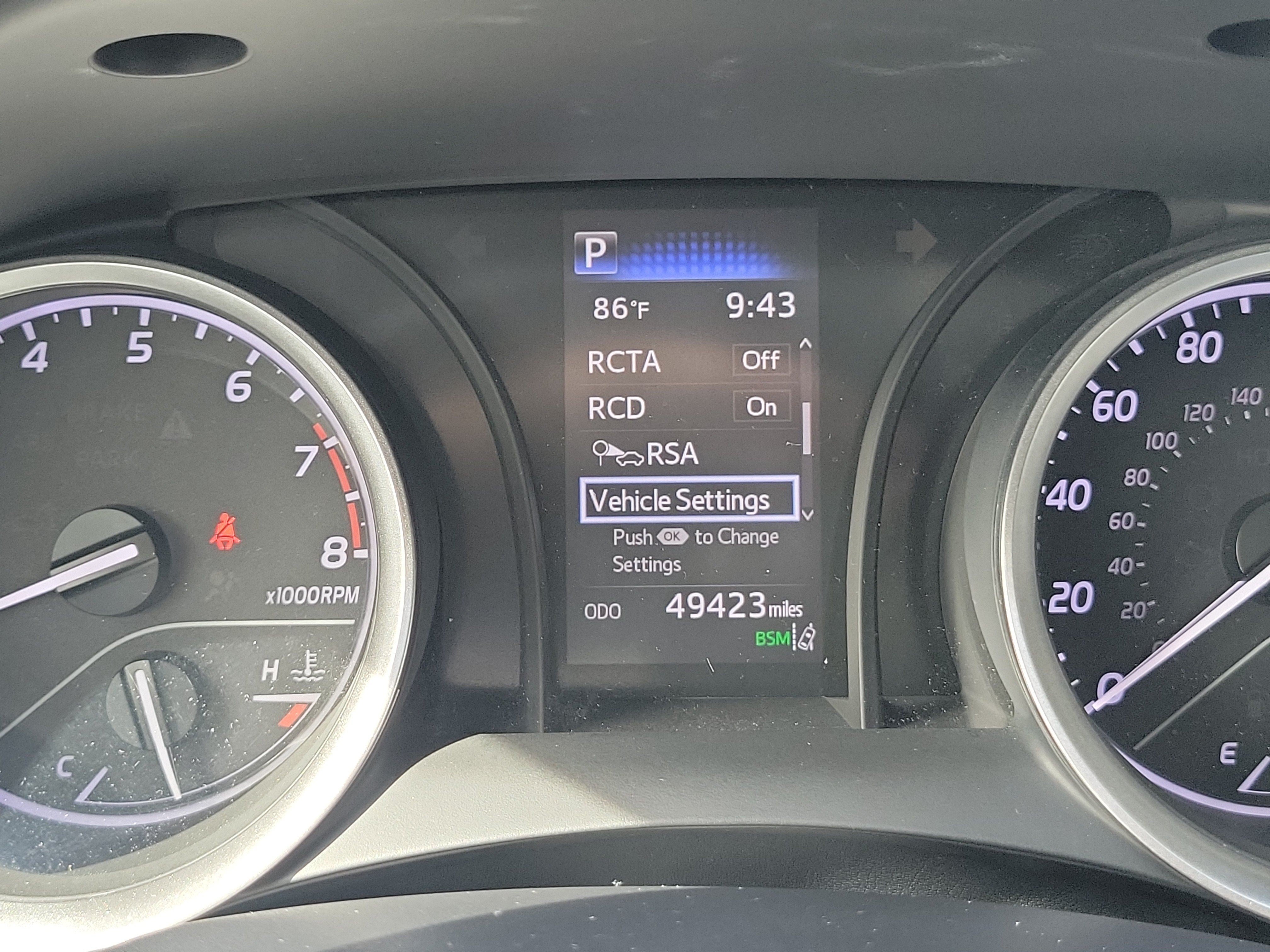 Used 2021 Toyota Camry LE w/ Convenience Package FWD image 29