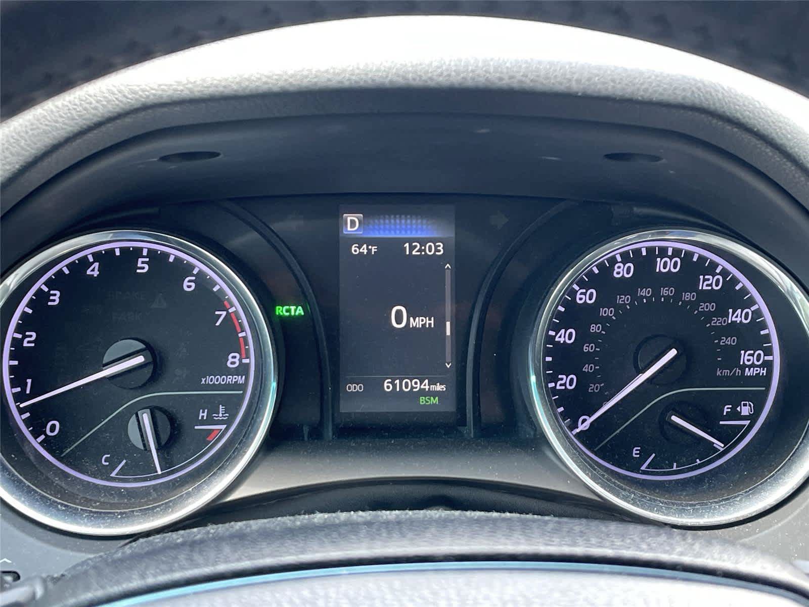 Used 2019 Toyota Camry SE w/ Convenience Package FWD image 25