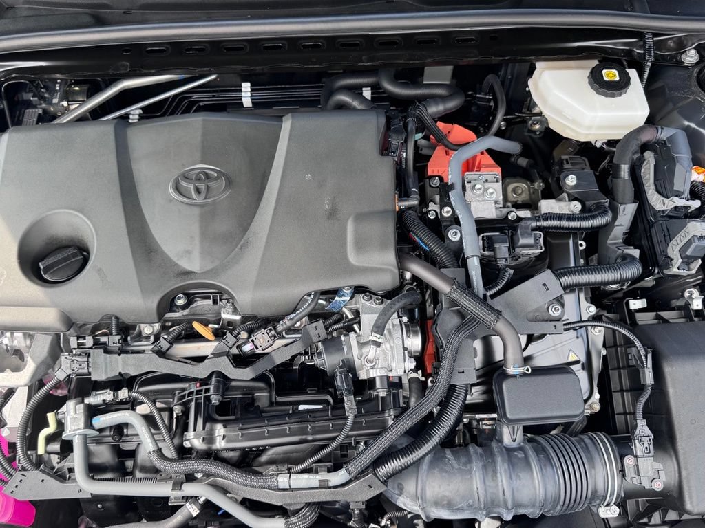Used 2025 Toyota Camry SE w/ Convenience Package FWD image 29