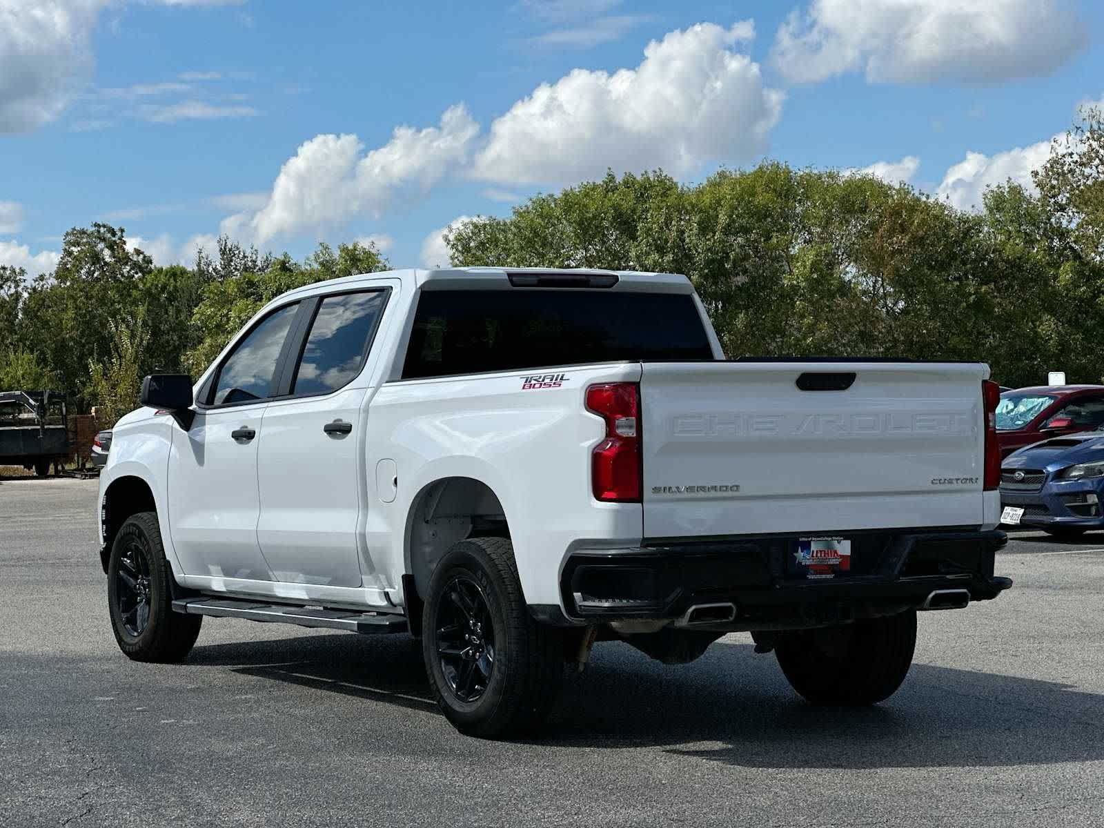 Used 2022 Chevrolet Silverado 1500 Custom Trail Boss AWD/4WD image 13