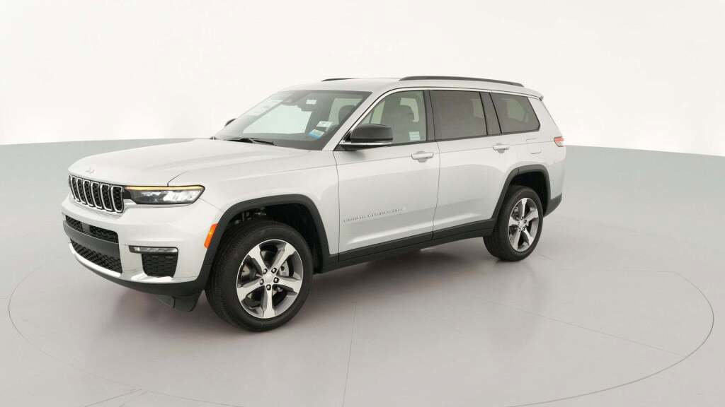 New 2025 Jeep Grand Cherokee L Limited image 1