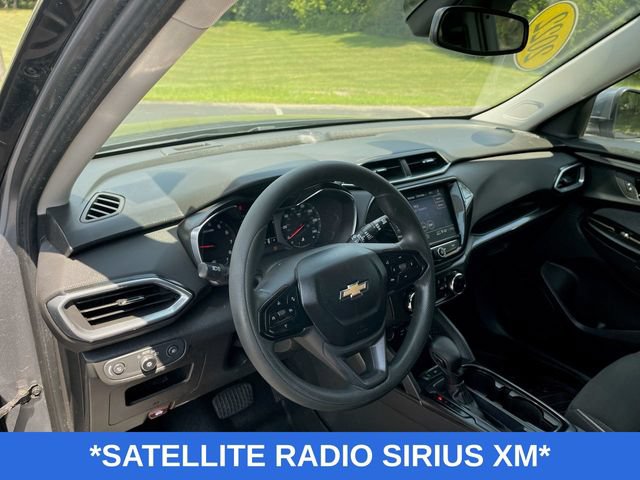 Used 2022 Chevrolet TrailBlazer LT w/ Convenience Package FWD image 11