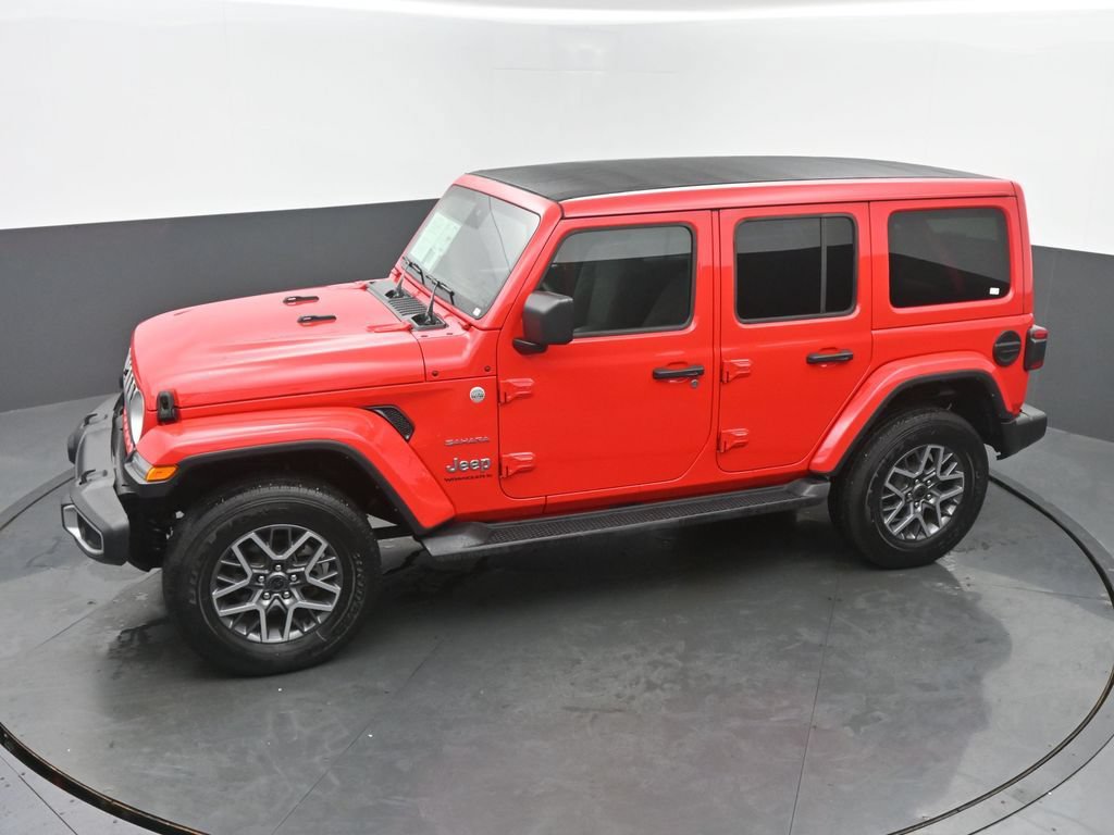 Used 2024 Jeep Wrangler Unlimited Sahara w/ Technology Group AWD/4WD image 43