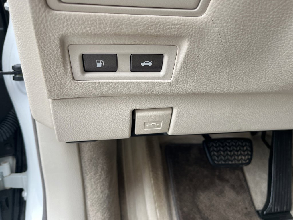 Used 2011 Lexus LS 460 w/ Comfort Pkg image 13