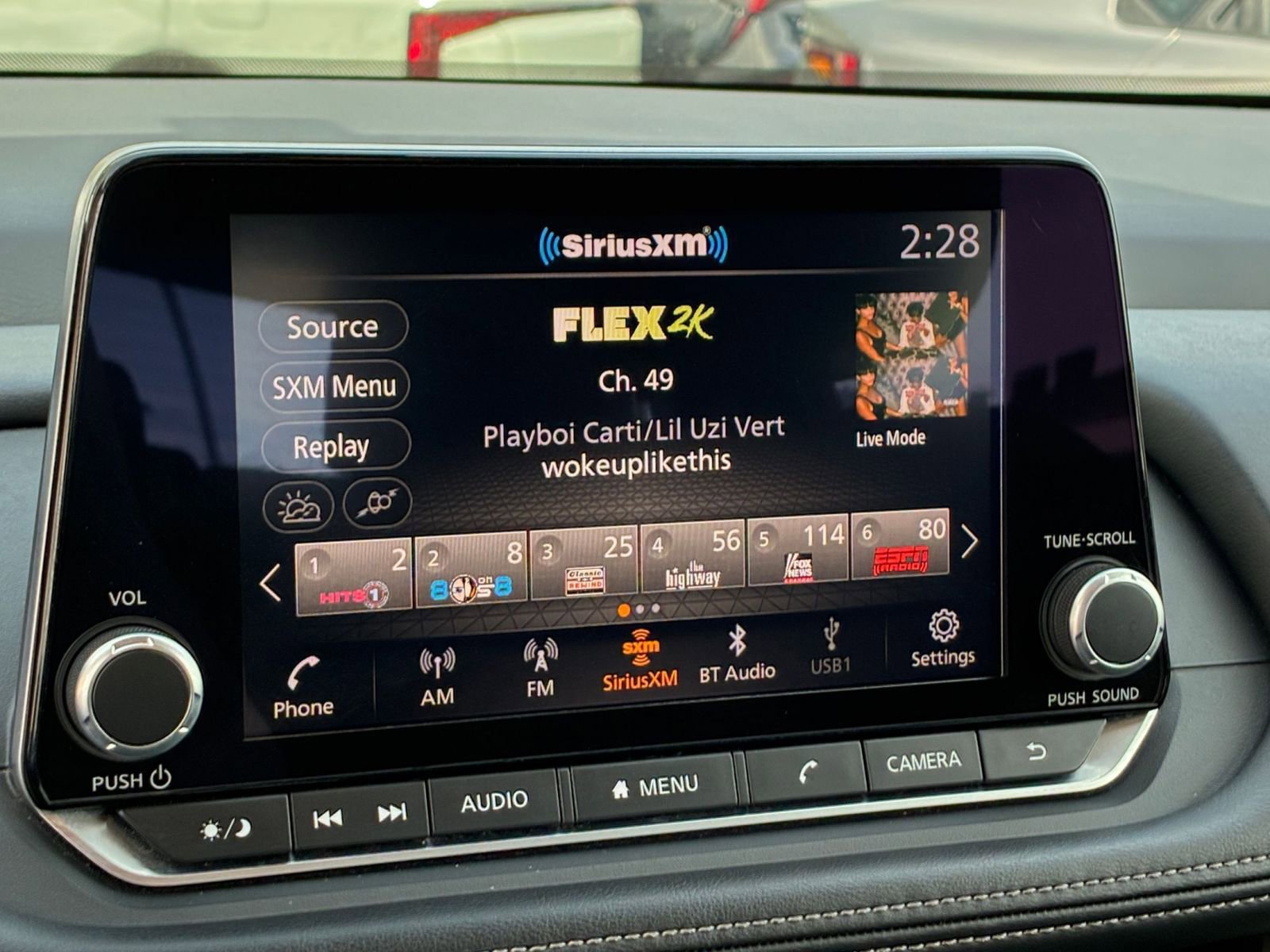 Used 2025 Nissan Rogue SV image 20