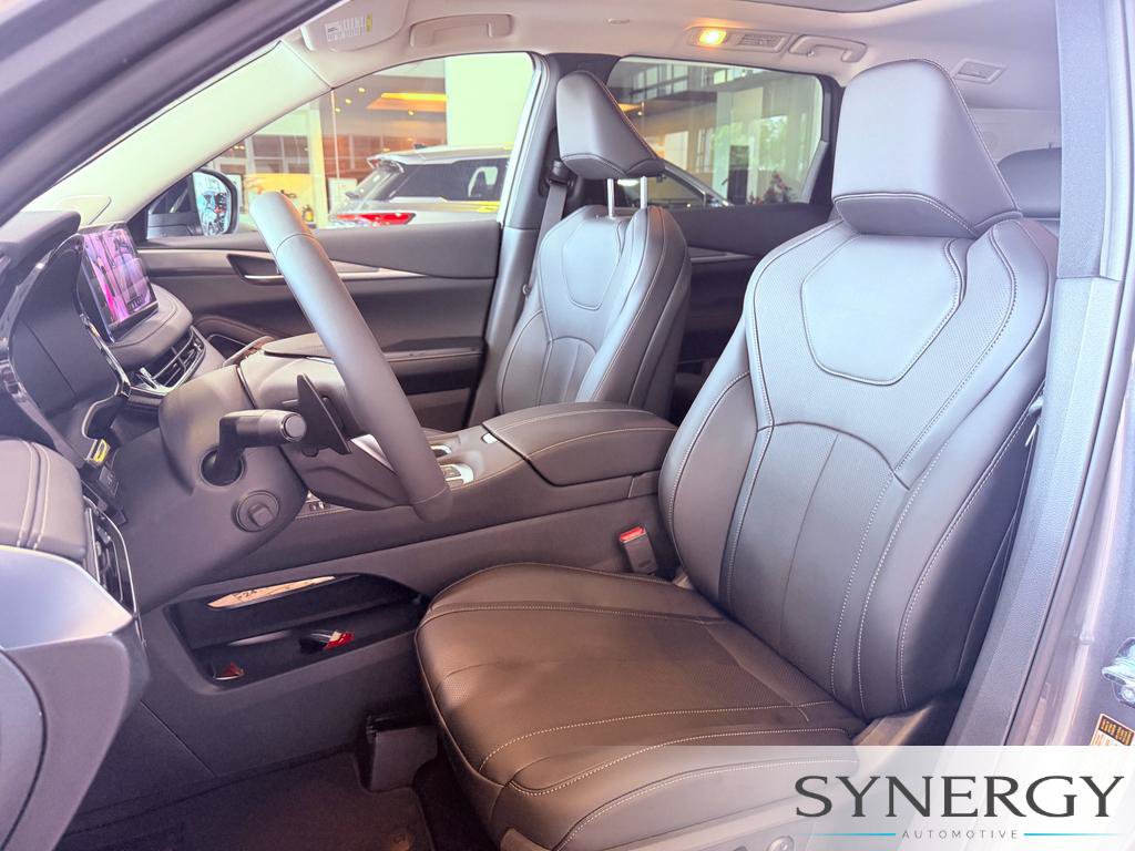 New 2027 INFINITI QX60 Luxe w/ Cargo Package FWD image 26