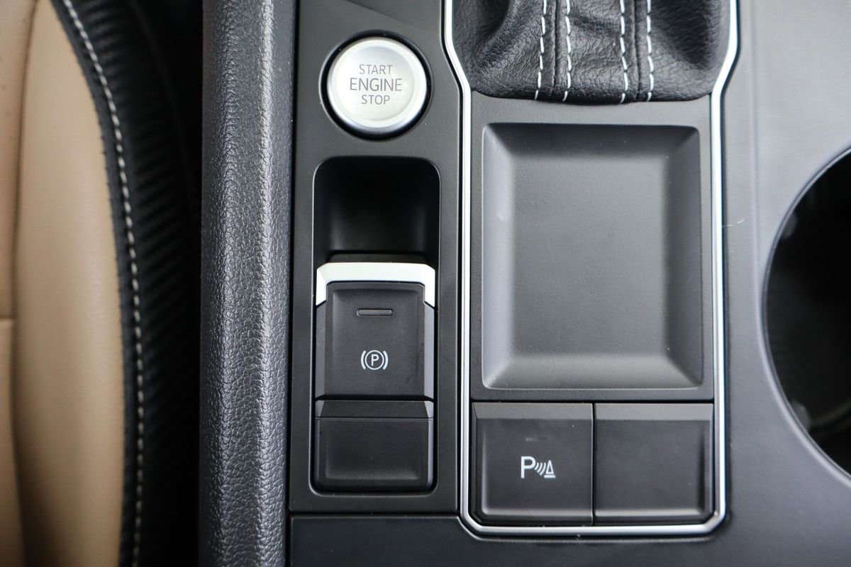 Used 2021 Volkswagen Atlas Cross Sport SE image 35