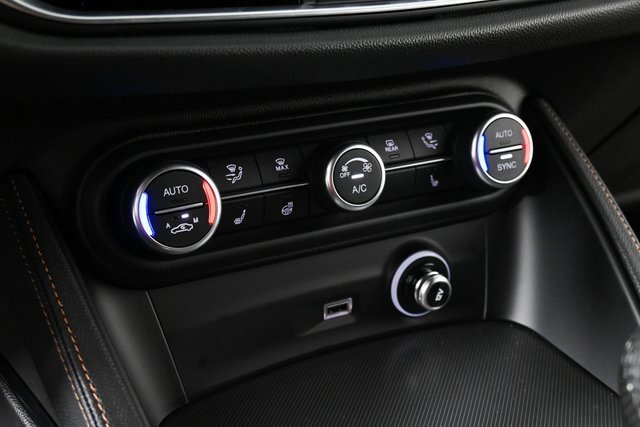 New 2025 Alfa Romeo Stelvio Sprint image 17