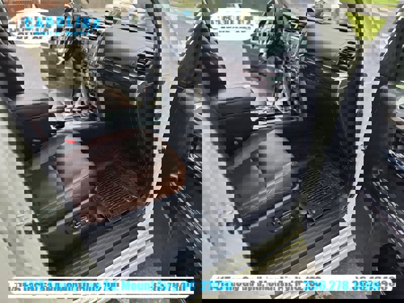 Used 2023 Toyota 4Runner Limited image 9