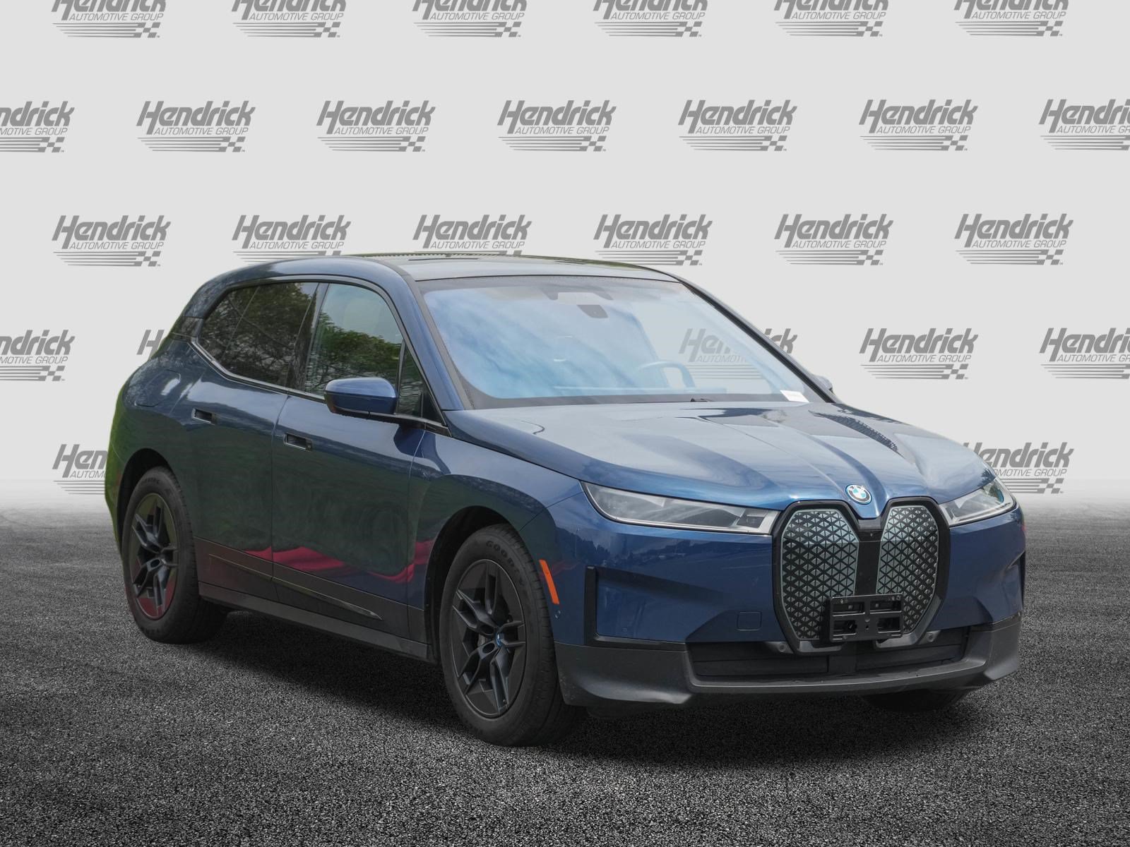 Certified 2023 BMW iX xDrive50 w/ Premium Package AWD/4WD image 2