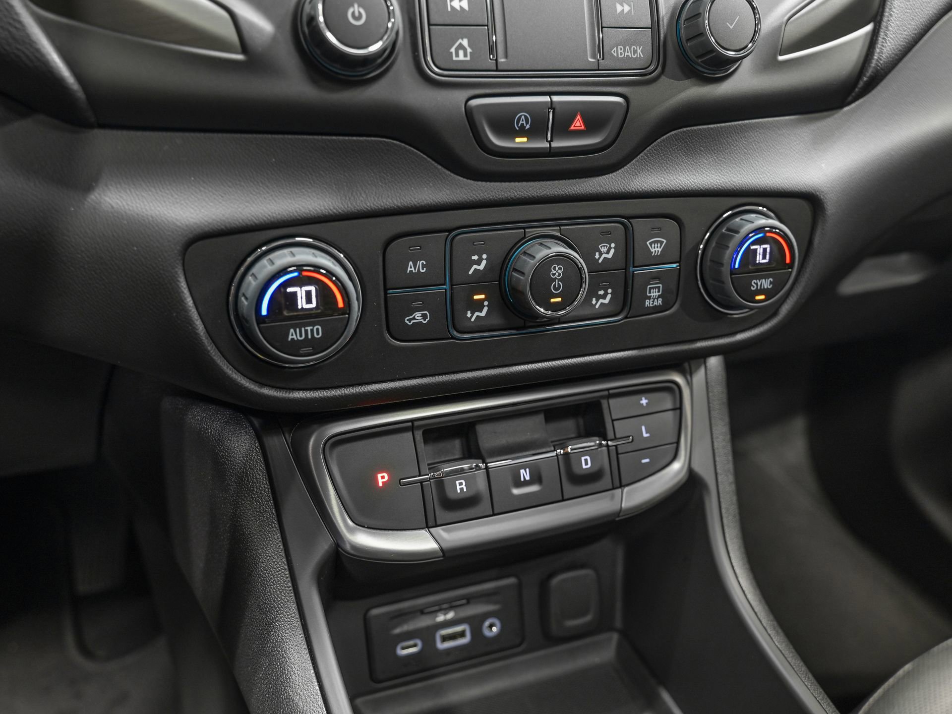 Used 2022 GMC Terrain AT4 w/ Infotainment Package II image 23