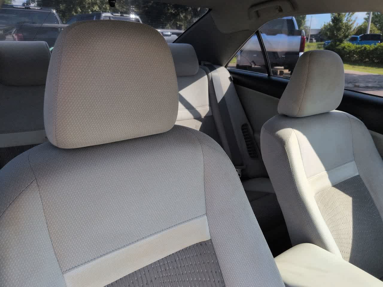 Used 2013 Toyota Camry XLE FWD image 7