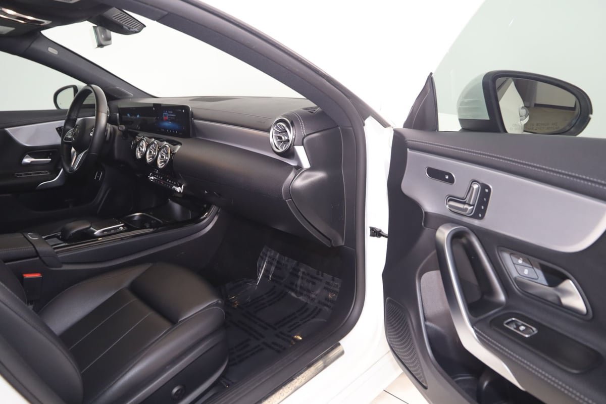 Used 2021 Mercedes-Benz CLA 250 4MATIC w/ Premium Package image 47