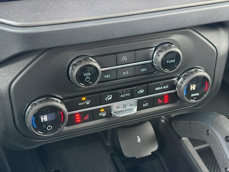 New 2025 Ford Bronco Big Bend w/ Matte Film Protection Package image 19