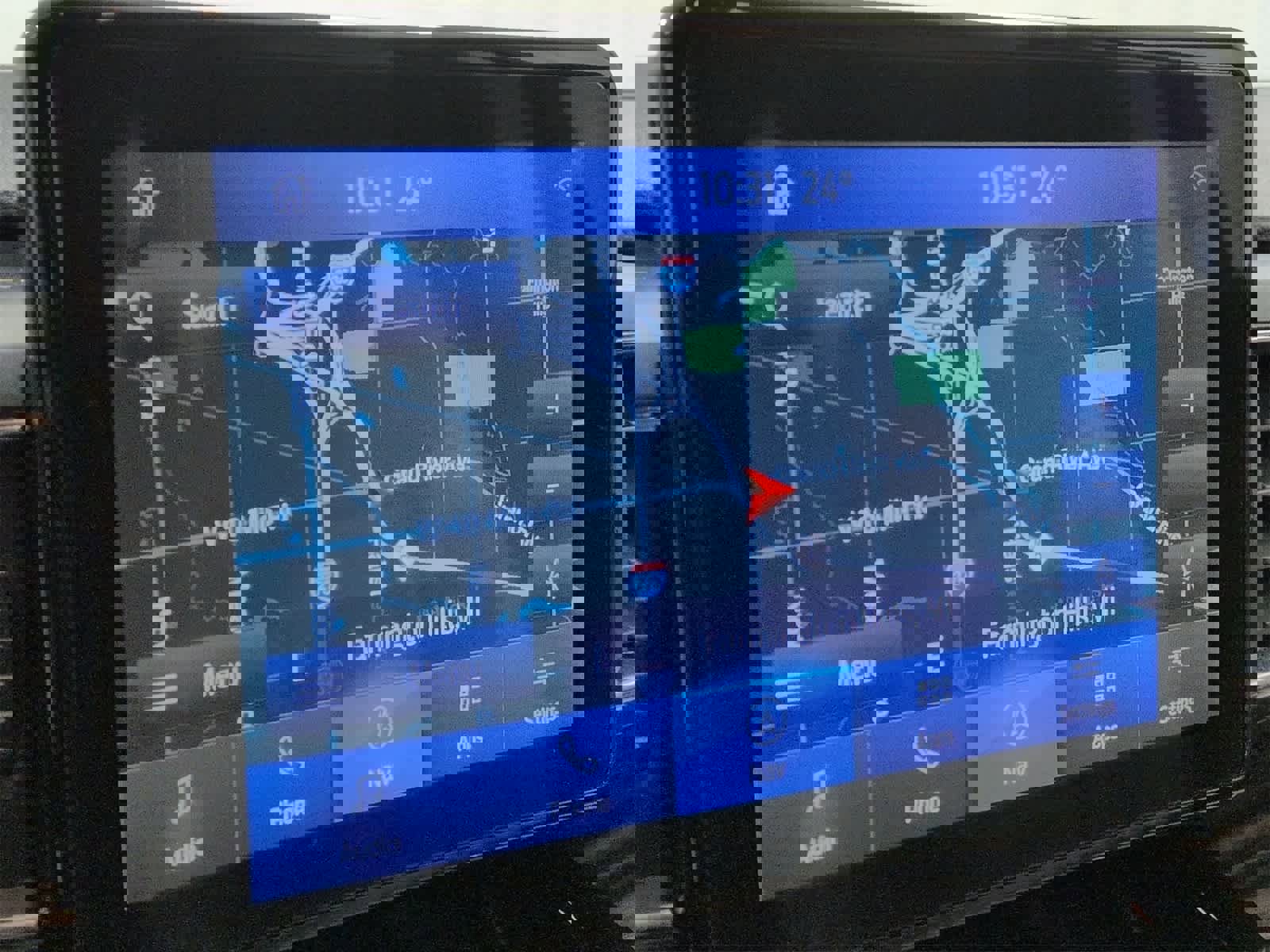 Used 2021 Ford Explorer Limited w/ Equipment Group 301A image 28