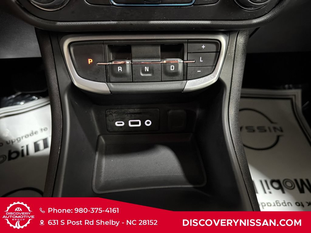 Used 2024 GMC Terrain SLT AWD/4WD image 22