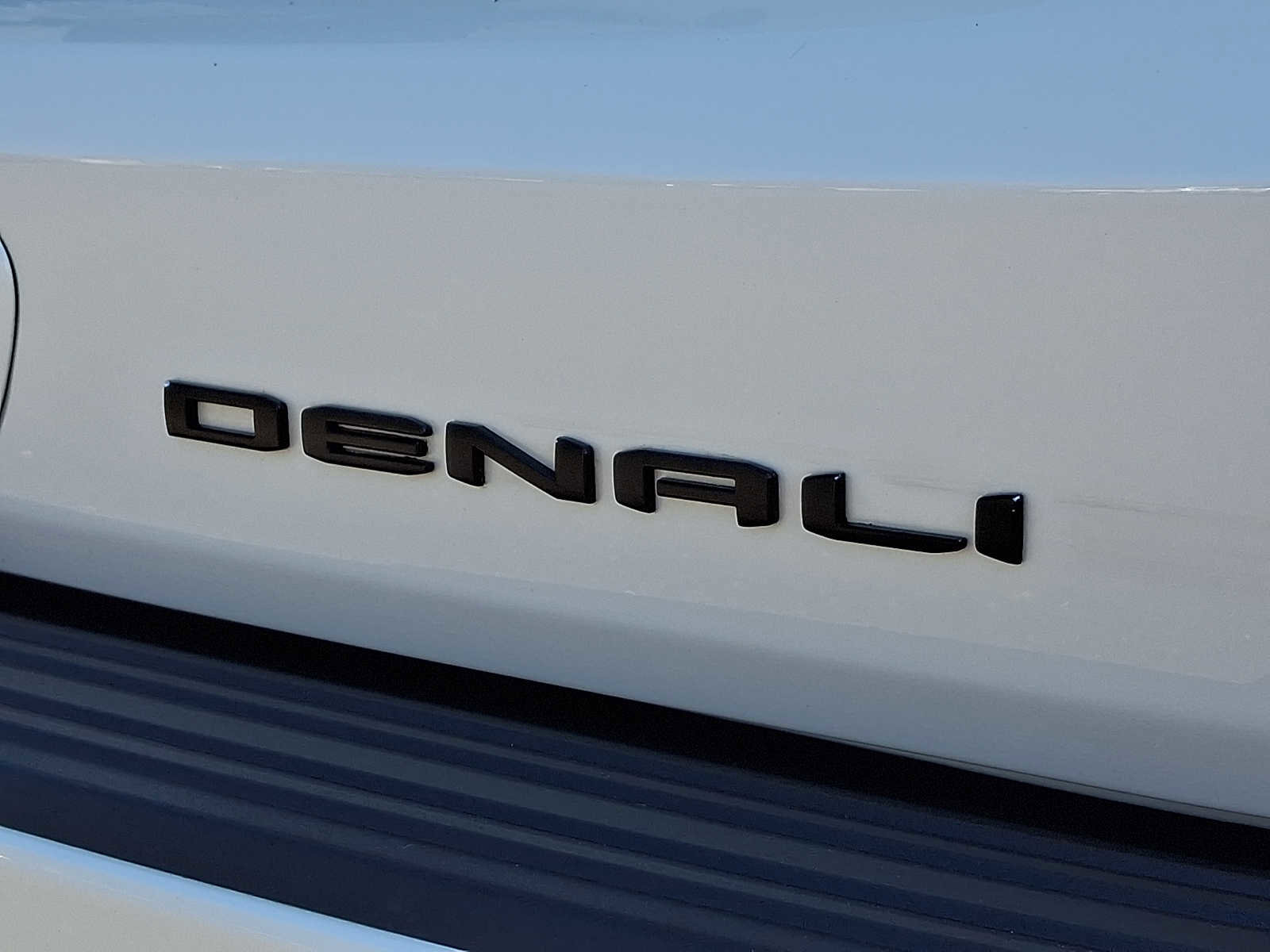 Used 2022 GMC Yukon Denali w/ Denali Premium Package AWD/4WD image 40