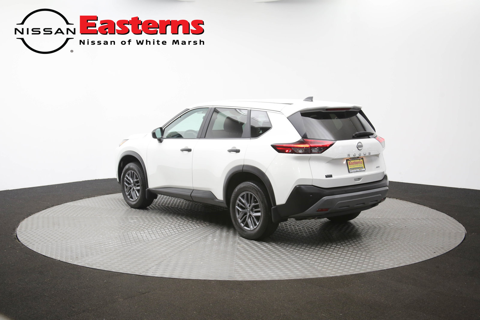 Used 2023 Nissan Rogue S AWD/4WD image 60
