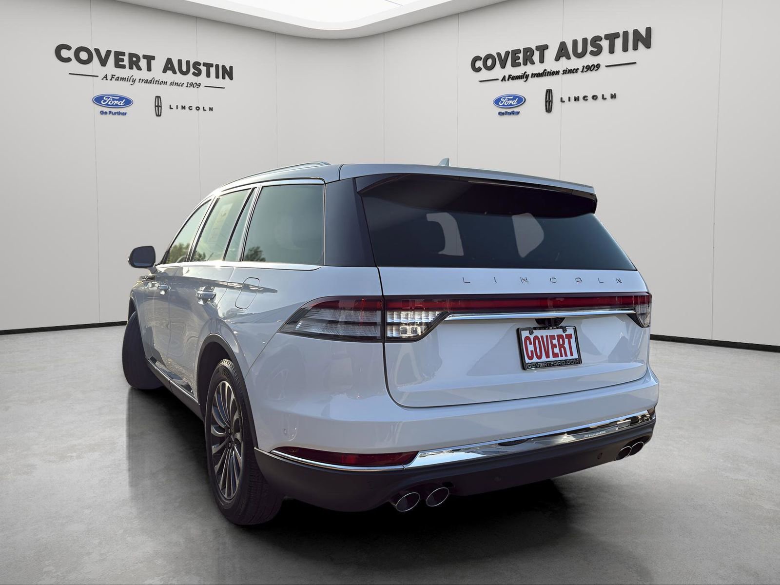 Certified 2023 Lincoln Aviator Reserve image 3