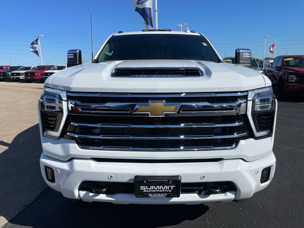 Used 2024 Chevrolet Silverado 3500 LTZ w/ LTZ Plus Package AWD/4WD image 25