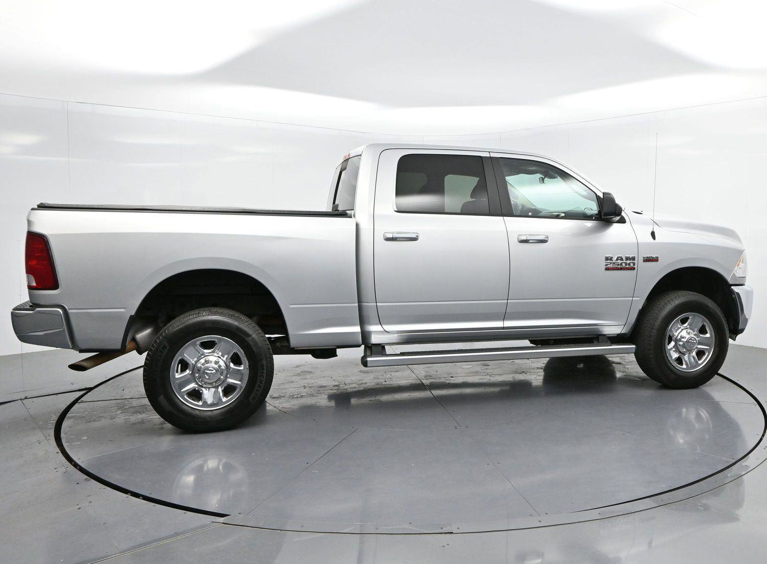 Used 2018 RAM 2500 SLT image 8