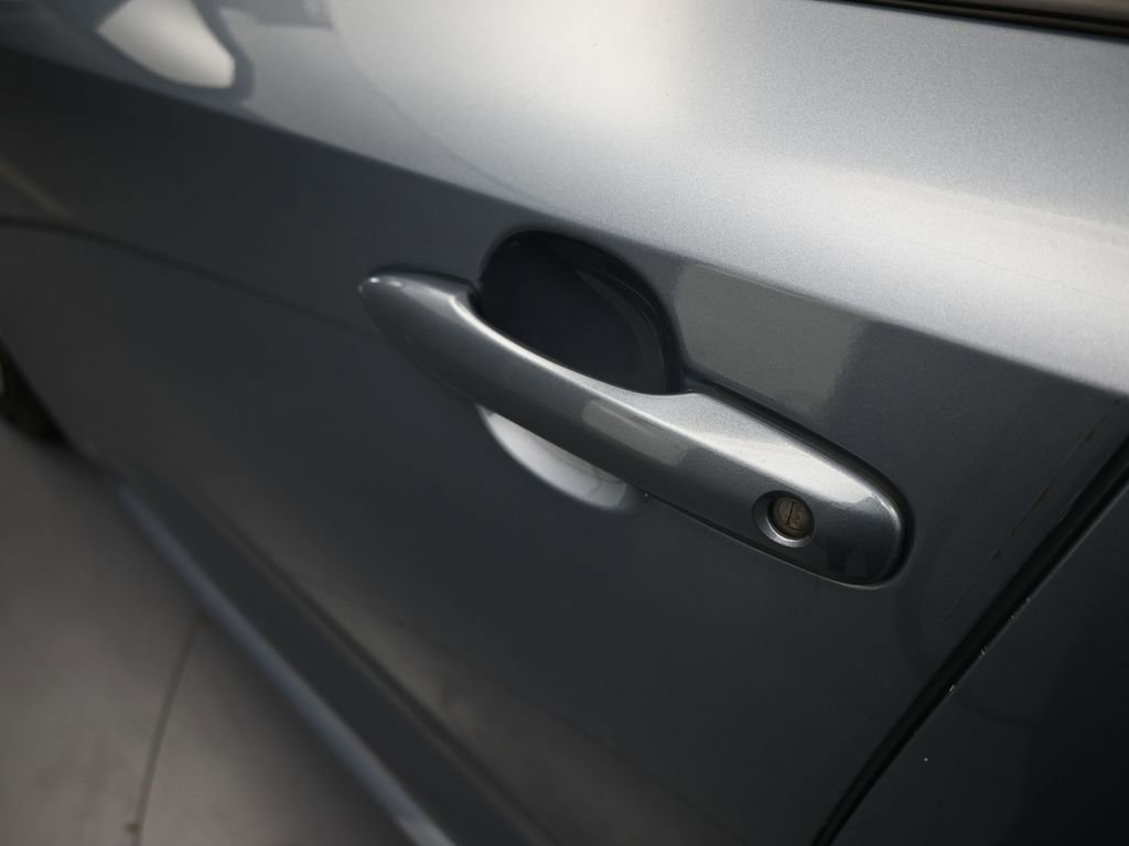 Used 2024 Toyota Corolla LE image 33