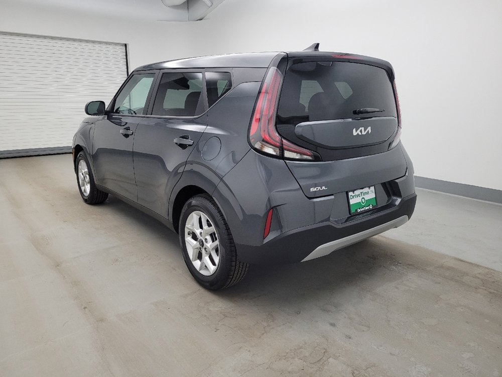 Used 2025 Kia Soul LX FWD image 5