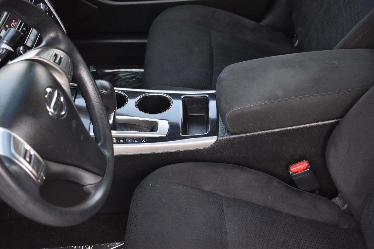 Used 2014 Nissan Altima 2.5 S w/ Sport Value Package image 26