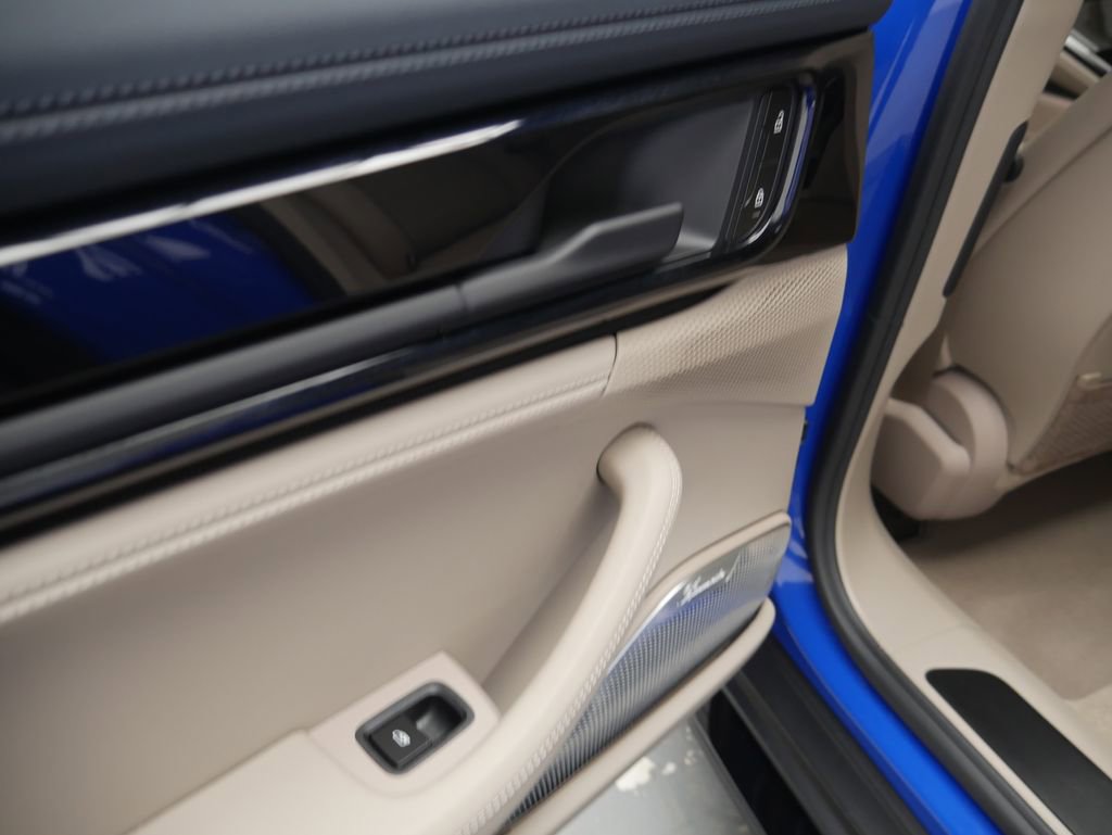 Certified 2026 Porsche Panamera GTS AWD/4WD image 18